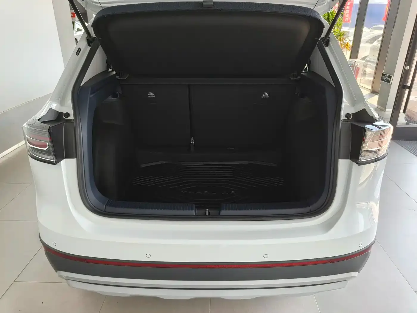Volkswagen Tharu 2026 New Sharp 300TSI Enjoyment Edition — Фото автомобиля 15