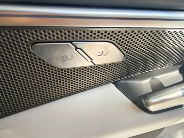 Audi A6L — Фото автомобиля 12