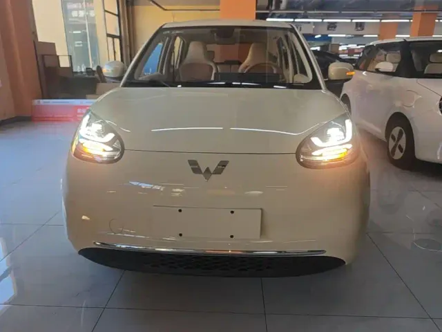 Wuling Bingo — Фото автомобиля 2