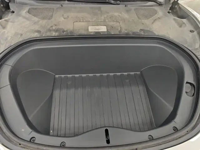 Xiaomi SU7 — Фото автомобиля 19