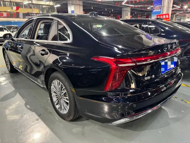 Hongqi H5 — Фото автомобиля 13