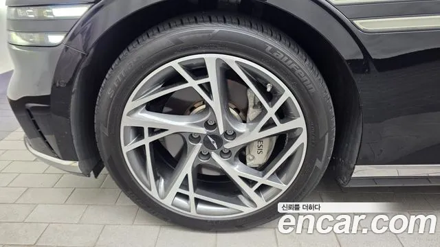 Genesis G90 Бензин 3.5 турбо AWD — Фото автомобиля 5