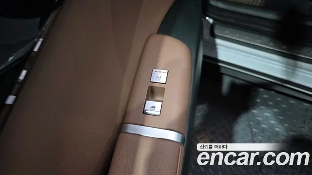 Hyundai Grandeur GN7 — Фото автомобиля 25