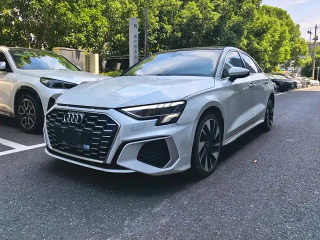 Фотография автомобиля — Audi A3