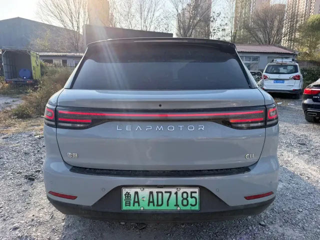 Leapmotor C11 — Фото автомобиля 7