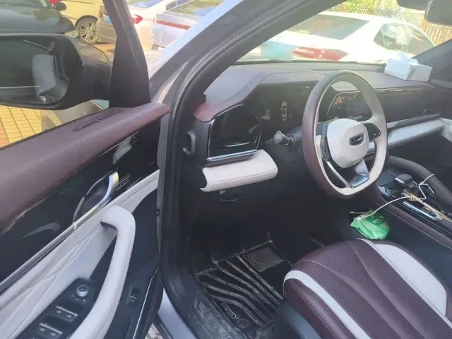 Geely Xingyue L — Фото автомобиля 12