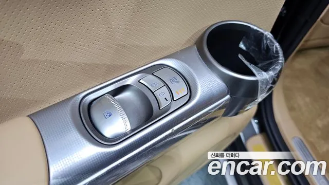 Genesis GV60 — Фото автомобиля 30