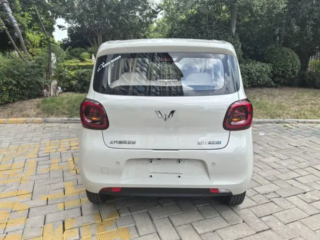 Wuling Hongguang Mini EV — Фото автомобиля 13
