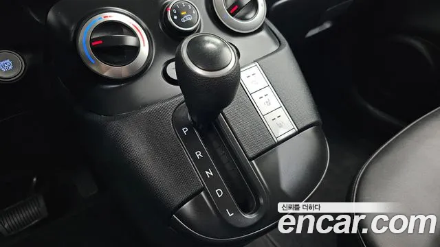 Hyundai Casper — Фото автомобиля 12