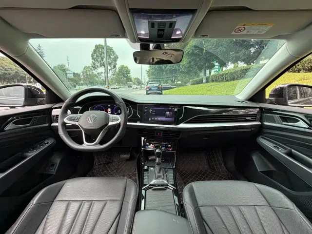 Volkswagen Passat — Фото автомобиля 13