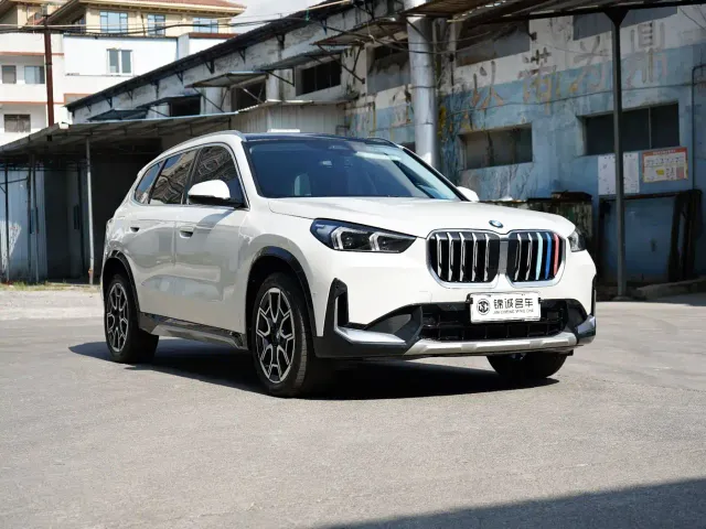 BMW X1 — Фото автомобиля 3