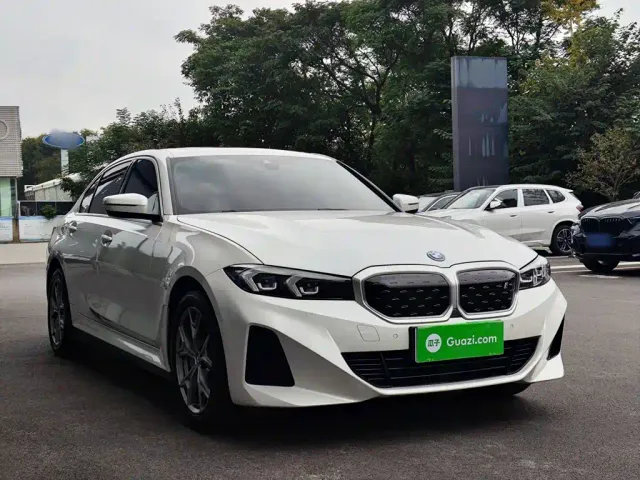 BMW i3 — Фото автомобиля 3