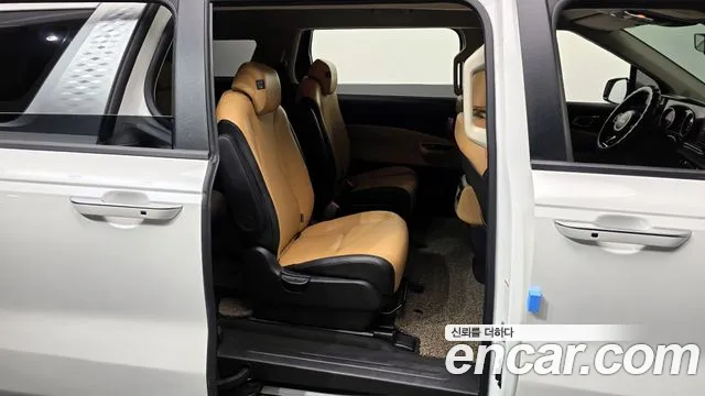 Kia Canival Carnival 4 поколение Дизель 9 мест Prestige — Фото автомобиля 12