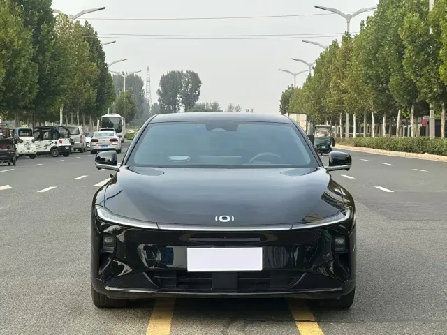 Changan Qiyuan A07 — Фото автомобиля 2