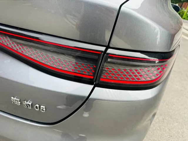 BYD Seal 05 DM-i — Фото автомобиля 21