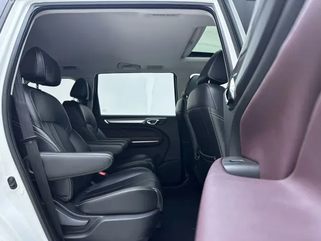 GAC Trumpchi M6 — Фото автомобиля 10