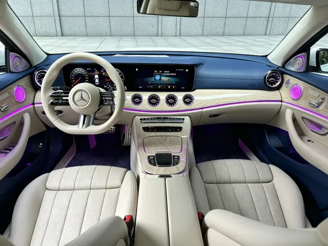Mercedes-Benz E-Class — Фото автомобиля 7