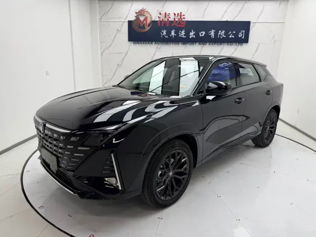 Фотография автомобиля — Changan UNI-Z