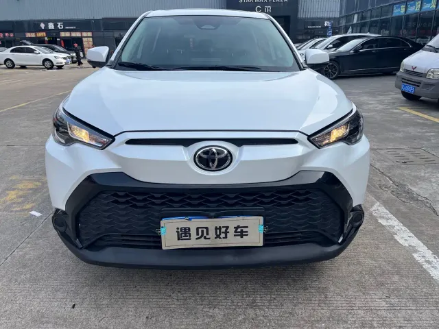 Toyota Frontlander — Фото автомобиля 2