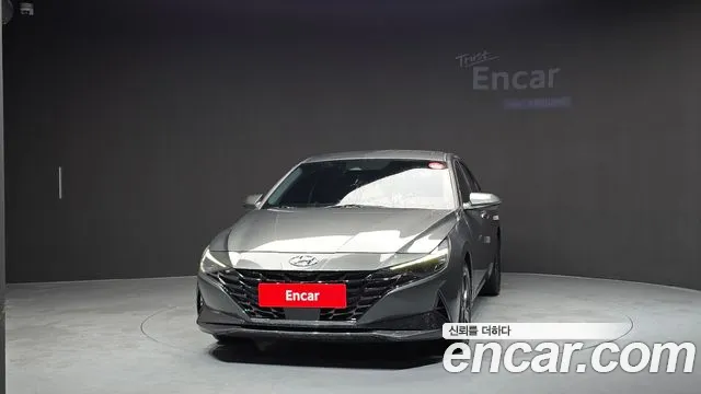 Hyundai Avante CN7 — Фото автомобиля 3