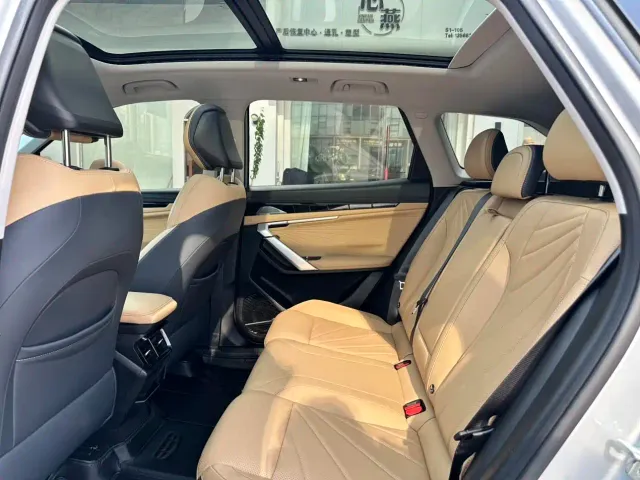 Geely Boyue L — Фото автомобиля 20