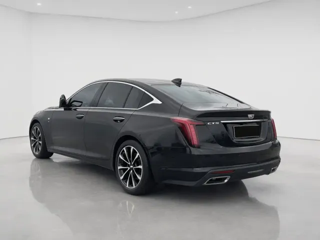 Cadillac CT5 — Фото автомобиля 5
