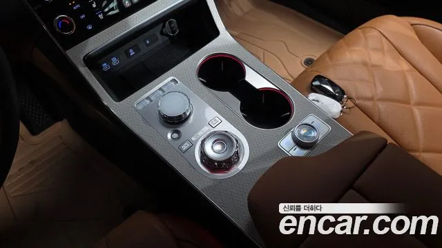 Genesis GV80 2.5T Бензин AWD — Фото автомобиля 6