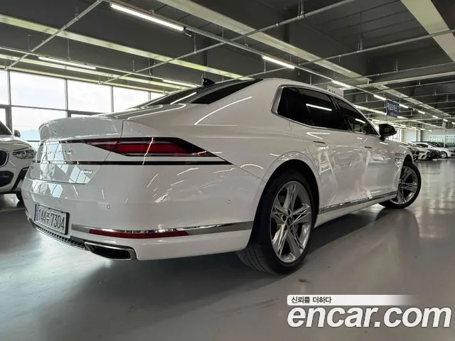 Genesis G90 Бензин 3.5 турбо AWD — Фото автомобиля 2