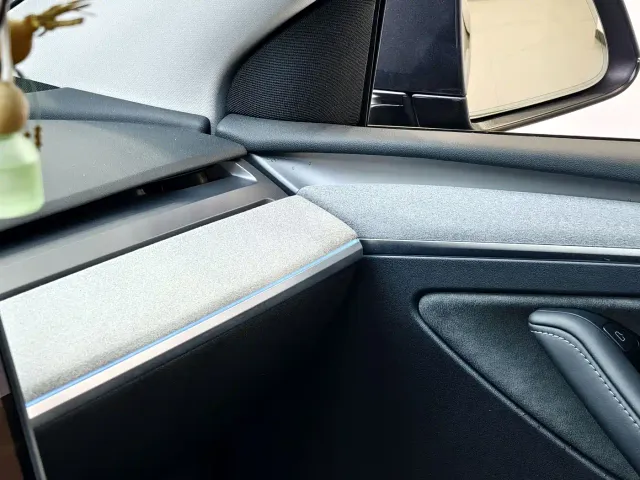Tesla Model Y — Фото автомобиля 7