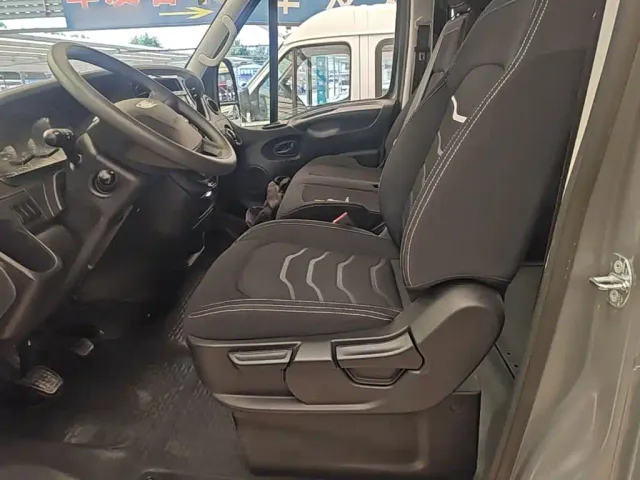 Iveco Daily — Фото автомобиля 10