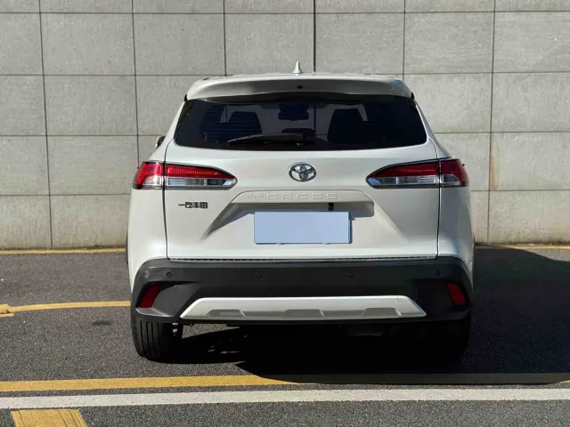 Toyota Corolla Cross — Фото автомобиля 11