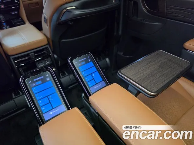 Toyota Alphard — Фото автомобиля 14