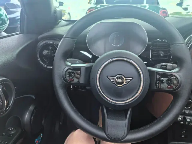 MINI Hatch — Фото автомобиля 13