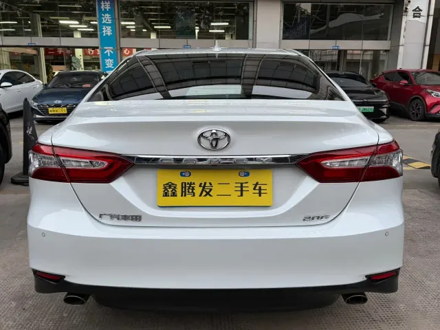 Toyota Camry — Фото автомобиля 5