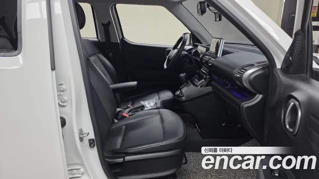 Hyundai Casper Casper Turbo Essential — Фото автомобиля 11