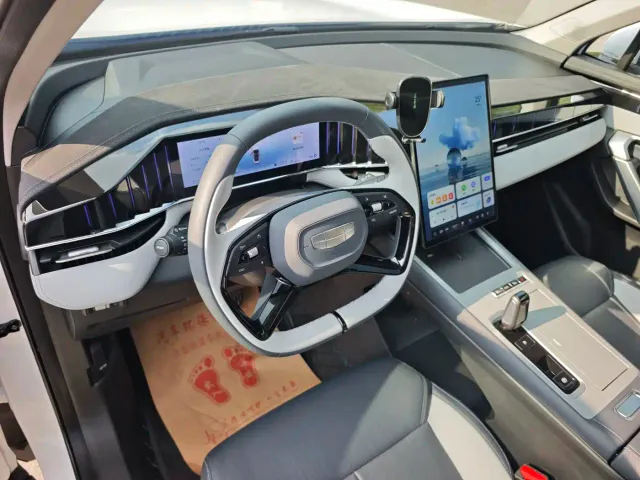 Geely Boyue L — Фото автомобиля 14