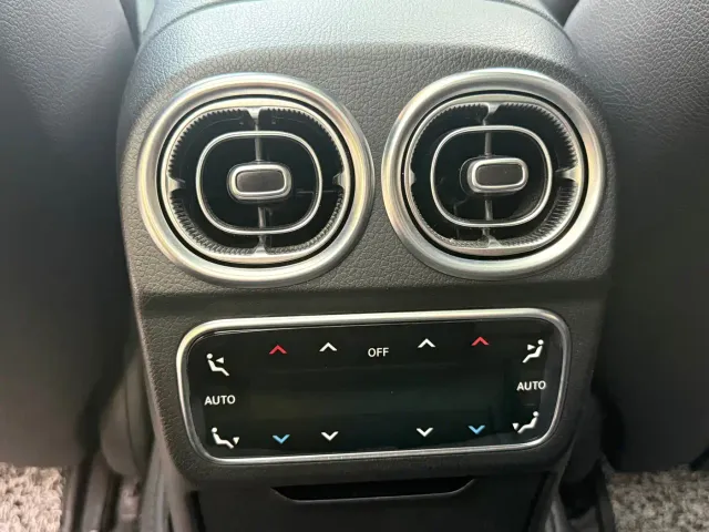 Mercedes-Benz C-Class — Фото автомобиля 15