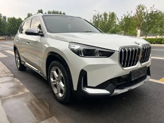 BMW X1 — Фото автомобиля 3