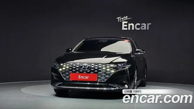 Hyundai Grandeur New — Фото автомобиля 3