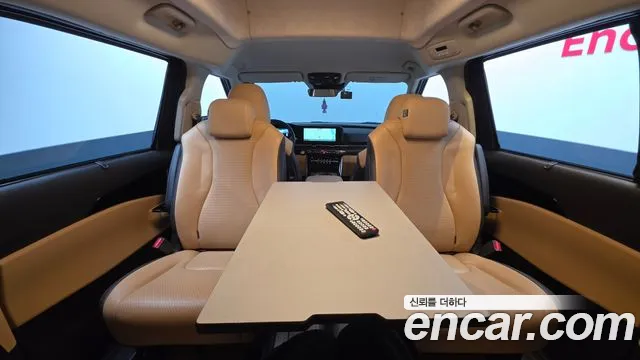 Kia Canival Carnival 4 поколение Бензин 9 мест Hi-Limousine(Спецкузов) — Фото автомобиля 10