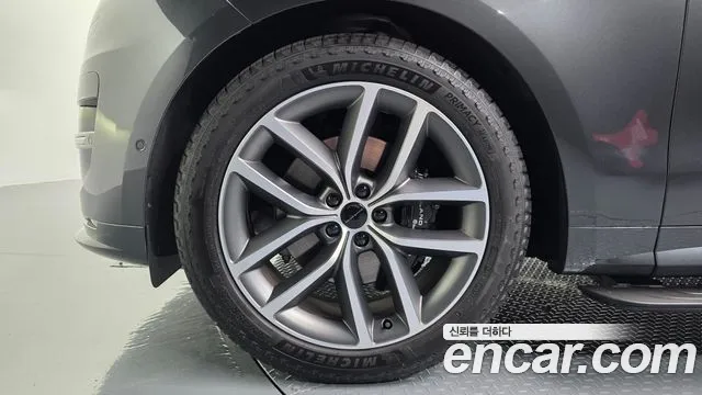 Land Rover Range Rover Sport — Фото автомобиля 5