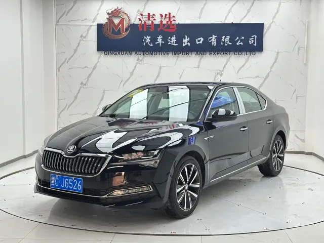 Фотография автомобиля — Skoda Superb
