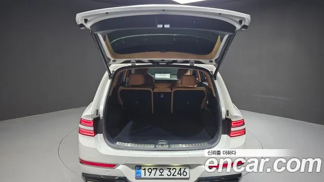 Genesis GV80 — Фото автомобиля 23