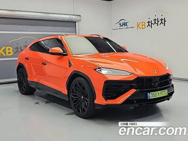 Lamborghini Urus — Фото автомобиля 4