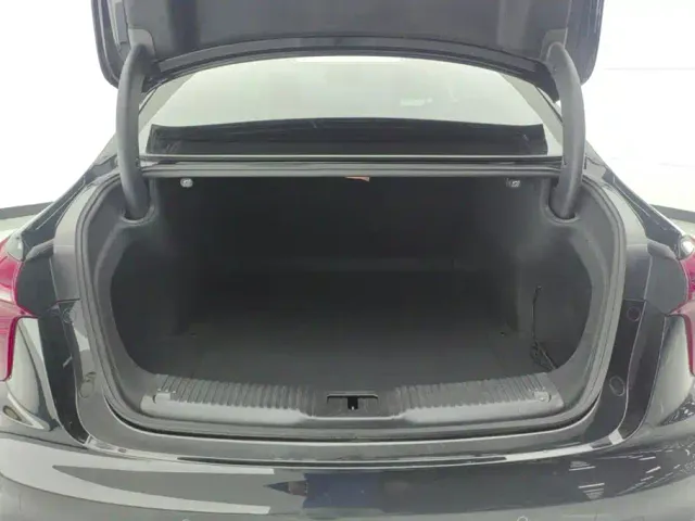 Hongqi H5 — Фото автомобиля 4