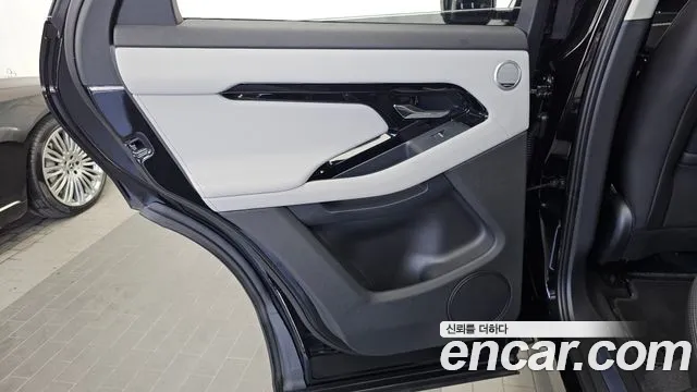 Land Rover Range Rover Evoque — Фото автомобиля 25