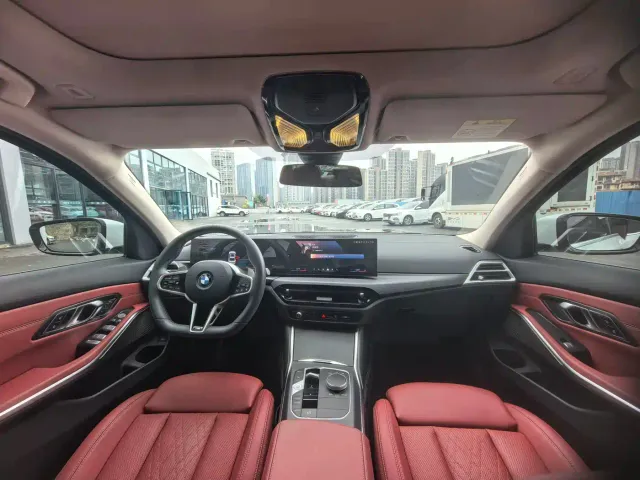 BMW 3 Series — Фото автомобиля 12