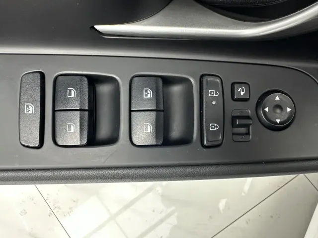 Hyundai Elantra — Фото автомобиля 14