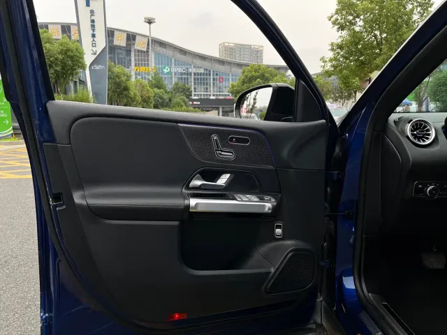 Mercedes-Benz GLB-Class — Фото автомобиля 13