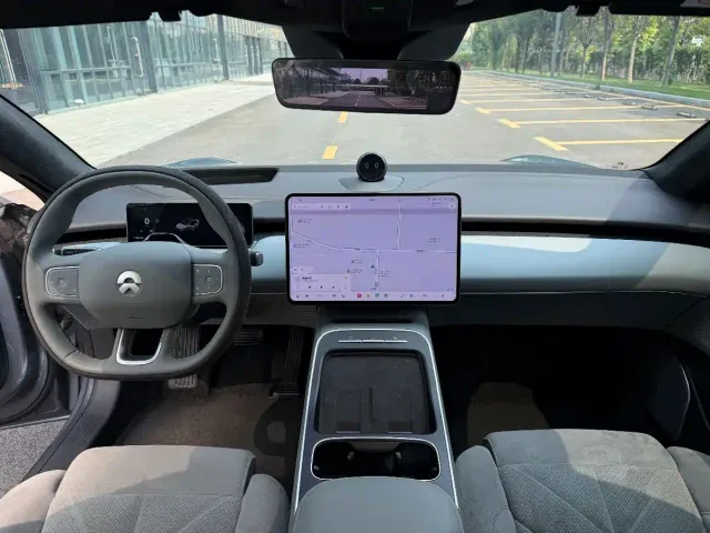 Nio ET5 — Фото автомобиля 8